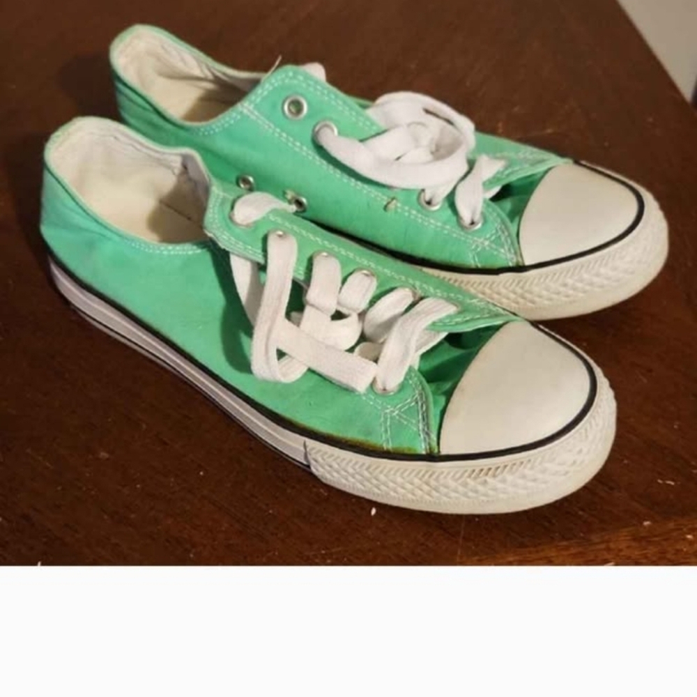 Neon Converse - Picture 2 of 3